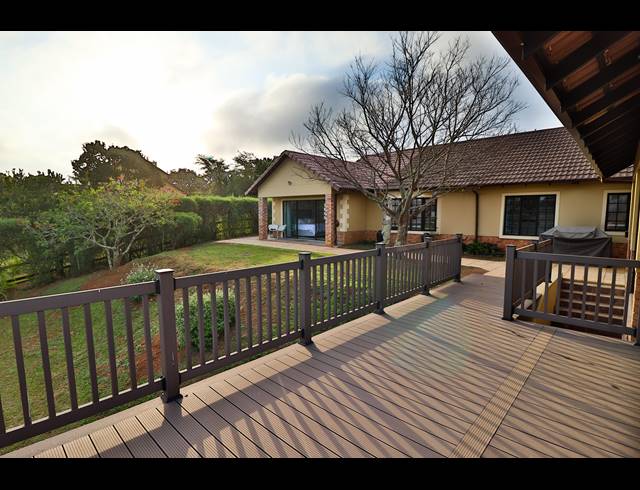 4 BEDROOM TOWNHOUSE SOLD IN CLIFTON HILL ESTATE